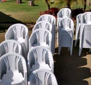 Locação de Cadeira Poltrona de Plástico Branco