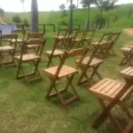 Cadeiras de madeira para locação