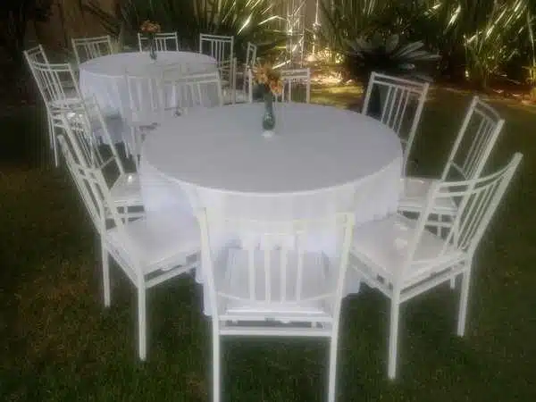 Locação de mesas redondas para seu evento ou festa