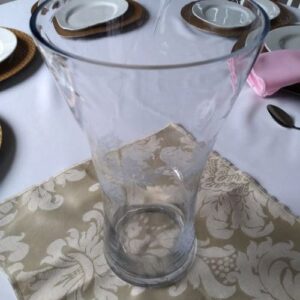 Vaso de vidro transparente