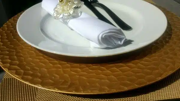 Encontre Aluguel Pratos Copos E Talheres Para Festas E Eventos aqui