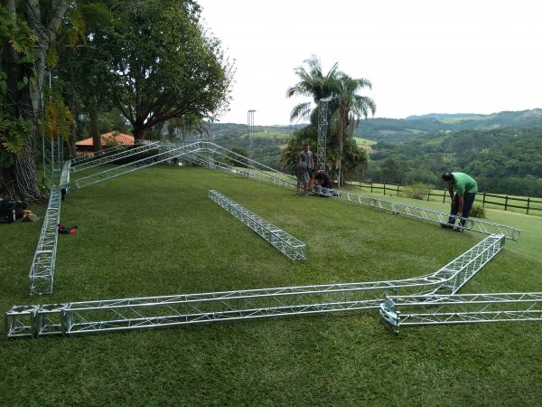 Montagem de diversos modelos de Tendas para seu evento