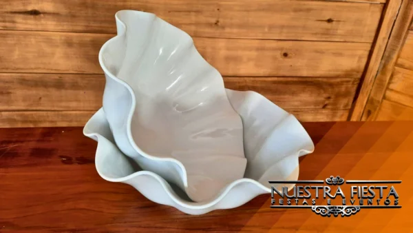 Aluguel de saladeira Flower 4 litros para festas pela Nuestra Fiesta.