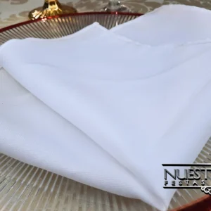 Locação e aluguel de guardanapo de tecido branco elegante para eventos pela Nuestra Fiesta.